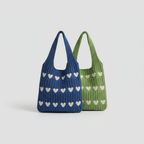 Bolso de corazón tejido